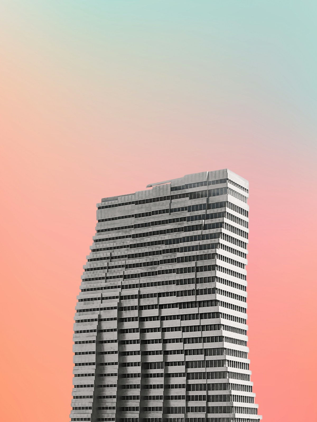 Beyond the Horizon: Why Scalable Software Architecture Isn't a Luxury, But a Necessity